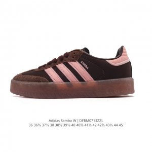 Adidas 阿迪达斯 男女同款运动鞋 三叶草Samba Velentine 休闲鞋 德训鞋 复古板鞋经典运动鞋。一款阿迪达斯的Samba面包鞋，该鞋具有厚实的