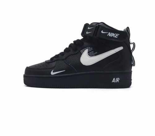 耐克 Nike Air Force 1 07 空军一号 Af 1 高帮 魔术贴 厚底增高百搭 休闲运动板鞋 柔软 弹性十足的缓震性能和出色的中底设计 横跨复古与
