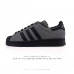 阿迪达斯 Adidas Superstar 2025年新款鞋子 蛇年新款经典贝壳头系列 新款休闲板鞋潮流男女士运动鞋 。鞋面柔软皮革拼接材质 标志性的贝壳鞋头，