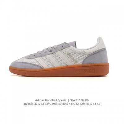 阿迪达斯 Adidas Handball Spezial 低帮三叶草学院风复古休闲板鞋 德训鞋 橡胶底柔软皮革拼接经典运动鞋板鞋。圆头、缝合拼接设计、正面绑带、