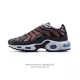 140 nike 耐克 男子休闲鞋气垫缓震跑步鞋 Air Max Plus 运动鞋 造型超讨喜！鞋面以帆布和织物材质包裹，保证了轻薄透气，更适合夏季穿着。鞋侧「