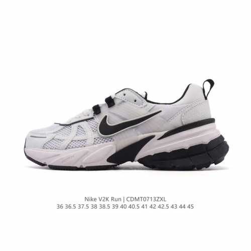 公司级 Nike 耐克 V2K Run 减震防滑 复古低帮运动跑步鞋 超火复古跑鞋，采用太空革组合呼吸网眼布鞋面材质，搭载正确4层组合底模，嵌入Tpu加固稳定模
