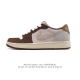 降价原价 元 耐克 乔丹Air Jordan 1 Low Aj1 乔1 乔丹1代Aj1 低帮复古文化休闲运动篮球鞋。从1985 年面世的元年款汲取设计灵感，采用
