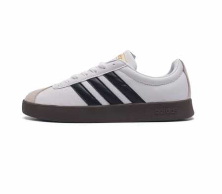 Adidas T头鞋 阿迪达斯 Vl Court Shoes 运动休闲板鞋小白鞋 这款t形鞋头运动鞋,力求无论球场或街头,皆显耀眼出众 采用绒面革和牛皮革鞋面, - 点击图像关闭
