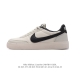 耐克板鞋 米白 复古板鞋J.Crew x Nike 联名 Killshot II Leather 男女休闲复古运动鞋。采用米白色皮革制作鞋身，大号Swoosh