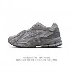 公司级 新百伦 New Balance M 6系列 复古运动鞋单品宝藏老爹鞋款。作为NB最经典的档案鞋型之一，与2002一样， 6有着NB最成熟的技术加持和复古