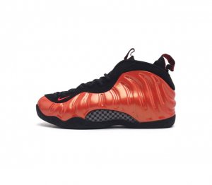 公司级 耐克nike Air Foamposite Pro 男士实战篮球鞋 喷泡是一双内场的后卫战靴 97年1月份首期发行 使用foamposite一次成型的喷