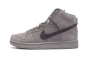 真标 耐克nike Dunk High 扣篮系列高帮休闲运动滑板板鞋 男女潮运动鞋 耐克nike Sb Dunk High 顾名思义 具有经典的dunk血缘 又