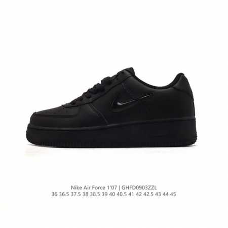 耐克 Nike Air Force 1 '07 Low 空军一号含气垫 满钻 低帮百搭厚底增高休闲运动板鞋。柔软、弹性十足的缓震性能和出色的中底设计，横跨复古与 - 点击图像关闭