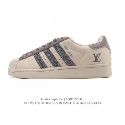 公司级 阿迪达斯 Adidas Superstar 2025年新款鞋子 蛇年新款经典贝壳头系列 新款休闲板鞋潮流男女士运动鞋。鞋面柔软皮革拼接材质 标志性的贝壳