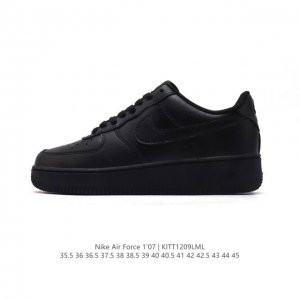 二层皮 耐克 Nike Air Force 1 '07 Low 空军一号含气垫 小白鞋 低帮百搭厚底增高休闲运动板鞋。柔软、弹性十足的缓震性能和出色的中底设计，