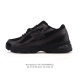 New Balance Mr740 Nb新百伦系列复古老爹风休闲运动慢跑鞋。采用轻质牛剖革拼接透气网眼衬垫织物鞋面材质 T-Beam大底提供足步弓支撑 保持步态