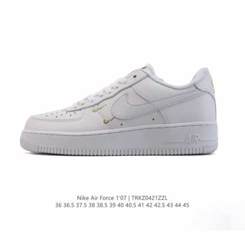 耐克 Nike Air Force 7 Low 空军一号含气垫 小白鞋 低帮百搭厚底增高休闲运动板鞋。柔软、弹性十足的缓震性能和出色的中底设计，横跨复古与现代的