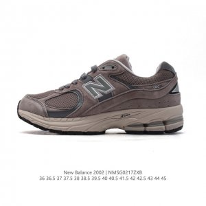 真标 新百伦 New Balance 2002R 跑鞋 男女运动鞋厚底老爹鞋。沿袭了面世之初的经典科技，以 Encap 中底配以升级版 N-Ergy 缓震物料。