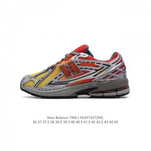 公司级 新百伦 New Balance M 6系列 复古运动鞋单品宝藏老爹鞋款。作为NB最经典的档案鞋型之一，与2002一样， 6有着NB最成熟的技术加持和复古