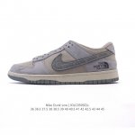 真标 耐克 Nike Dunk Low Retro 运动鞋复古板鞋。作为 80 年代经典篮球鞋款，起初专为硬木球场打造，后来成为席卷街头的时尚标杆，现以经典细节