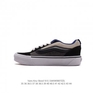 万斯 Vans Knu-Skool Vr3 Lx 面包鞋。坎普尔 茱利安系列低帮复古硫化休闲运动板鞋“肥胖版大logo”要说整个年最为热门的鞋型之一， 面包鞋