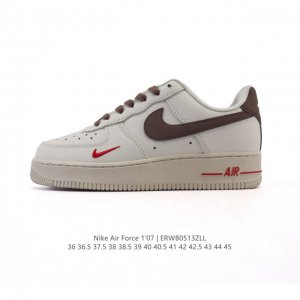 耐克 Nike Air Force 1 '07 Low 空军一号含气垫 小白鞋 低帮百搭厚底增高休闲运动板鞋。柔软、弹性十足的缓震性能和出色的中底设计，横跨复古