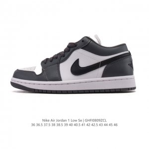 耐克 乔丹Air Jordan 1 Low Aj1 乔1 乔丹1代Aj1 低帮复古文化休闲运动篮球鞋。从1985 年面世的元年款汲取设计灵感，采用简洁大方的经典
