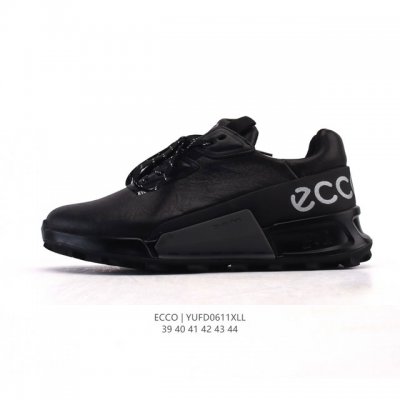 公司级 Ecco爱步 小红书爆款 新款百搭休闲款 Ecco 爱步男士户外休闲鞋透气轻质系带轻便老爹运动鞋。Ecco爱步是世界四大休闲鞋类品牌之一，总公司设于丹麦