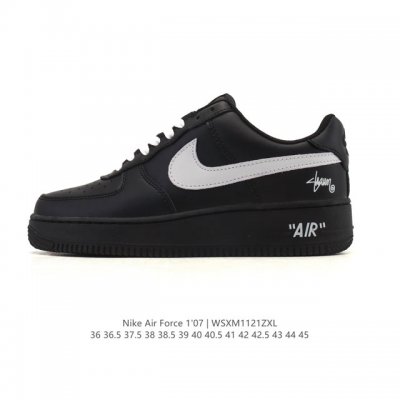 耐克 Nike Air Force 1 '07 Low 空军一号含气垫 低帮小白鞋 百搭厚底增高休闲运动板鞋。柔软、弹性十足的缓震性能和出色的中底设计，横跨复古