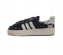 真标 Adidas 阿迪达斯 男女鞋真标半码制 原楦开发版型 采用棉质帆布组合环保纤维革鞋面材质 原档案开发铝楦楦型 正确硫化组合鞋底 每次人气都不低澳洲时尚品