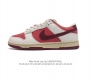 真标 耐克 Nike Dunk Low 运动鞋复板鞋 尽情迈步 彰显个性风采 采用天然皮革 经久耐穿 塑就如元年款 Dunk 般的复古质感 鞋头透气孔 搭配鞋口