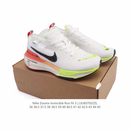 耐克 Nike Zoomx Invincible Run Fk 3 机能风格运动鞋 厚底增高老爹鞋。最新一代的Invincible 第三代来了！首先鞋面采用的是