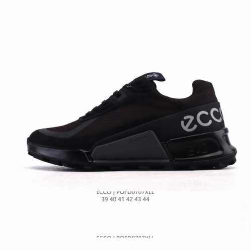 公司级 Ecco爱步 小红书爆款 新款百搭休闲款 Ecco 爱步男士户外休闲鞋透气轻质系带轻便老爹运动鞋。Ecco爱步是世界四大休闲鞋类品牌之一，总公司设于丹麦