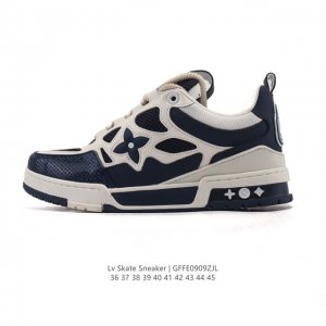 公司级 Lv Skate Sneaker 路易威登 2025年新款运动板鞋 蛇年限定 春夏秀场初次亮相，此次以粒面牛皮革焕新呈现。加垫鞋领和鞋舌援引滑板鞋设计，