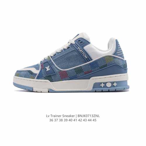 公司级 路易威登 Louis Vuitton Lv路易威登板鞋 时尚运动鞋潮厚底增高男女鞋。舒适防滑底和百搭性霸屏整个时尚娱乐圈，细节调整完美主义！采用柔软帆布