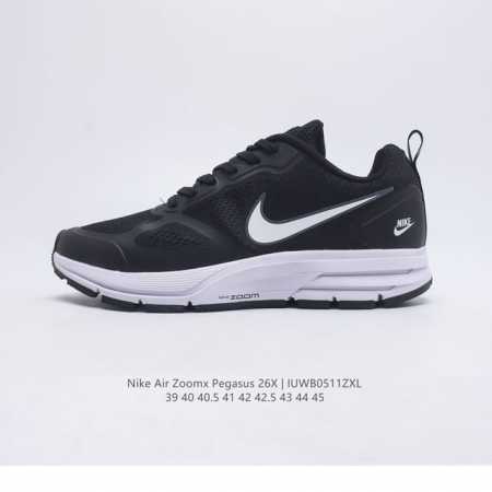 耐克 Nike Zoom Pegasus 26X 登月缓震疾速皮面跑鞋。在鞋底部分，搭载全掌型zoom Air配置，锐意革新缓震系统，缔造平稳顺畅的自然步履体验 - 点击图像关闭