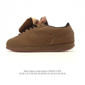 Nike Classic Cortez Nylon 耐克阿甘鞋男女子运动鞋。秉承元年款经典风格，糅合防水鞋面设计，令双足保持干爽舒适。防水锦纶鞋面强势抵御风雨侵
