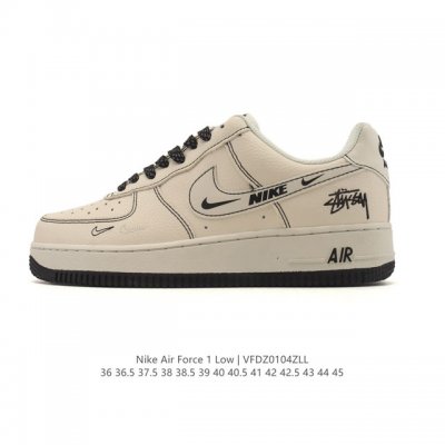 特价 耐克 Nike Air Force 1 '07 Low 空军一号含气垫 低帮 小白鞋 百搭厚底增高休闲运动板鞋。柔软、弹性十足的缓震性能和出色的中底设计，