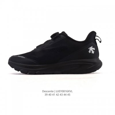新品公司级 Descente 迪桑特Urban Outdoor系列男款Traxis运动休闲鞋夏季新品。迪桑特的Core-Tex面料，轻薄又坚固，防水透气还防风，