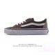 万斯 Vans Sk8-Low 经典款 小红书爆款低帮休闲皮革帆布拼接硫化板鞋 工艺：硫化1:1 重量1:1、真标、原钢印、材质标、鞋型标、合格证 尺码：35