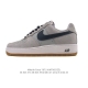 耐克 Nike Air Force 1 '07 Low 空军一号含气垫 低帮 小白鞋 百搭厚底增高休闲运动板鞋。柔软、弹性十足的缓震性能和出色的中底设计，横跨复