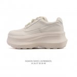 新品 Fashion Shoes 李易玲同款 小红书爆款明星同款 奶酪 经典时尚 休闲百搭 女士皮鞋 小白鞋 防滑耐磨透气 低帮 厚底增高板鞋 女款 白 有7C