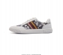 Adidas Shoes 新款阿迪达斯 低帮潮流百搭慢跑鞋 休闲经典运动板鞋, 可以说是 Adidas 阿迪达斯最具标志性的运动鞋 拥有50多年的标志 一款跨越