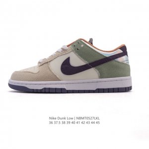 耐克 Nike Dunk Low Retro 运动鞋复古板鞋 作为 80 年代经典篮球鞋款 起初专为硬木球场打造 后来成为席卷街头的时尚标杆 现以经典细节和复古