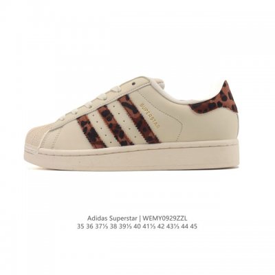 阿迪达斯 Adidas Superstar 2025年新款鞋子 经典贝壳头系列 新款休闲板鞋潮流男女士运动鞋 。鞋面皮革拼接材质 标志性的贝壳鞋头，简约的线条。