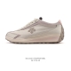 新品公司级 Descente Cron Racer 迪桑特休闲鞋，女款设计，迪桑特Cron Racer系列是一款融合日系极简设计与功能科技的多场景休闲鞋，核心特