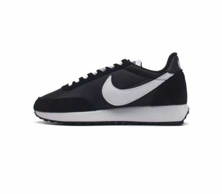 火奴鲁鲁马拉松比赛中 Nike Air Tailwind 搭载革命性的缓震配置惊艳亮相 如今 这款经典跑鞋以 Nike Air Tailwind 79 男子运动 - 点击图像关闭
