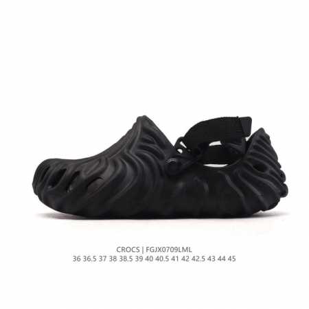 公司级 Crocs 沙滩洞洞鞋 男女士休闲厚底增高凉拖鞋 卡骆驰明星同款凉鞋 一体成型厚底增高凸显大长腿沙滩鞋 选择尺码时 建议选大一码 脚感更舒适 类型：男女 - 点击图像关闭