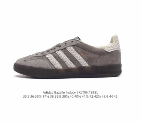 阿迪达斯 Adidas Originals Gazelle Indoor 复古三叶草防滑透明橡胶板鞋经典运动鞋。这款经典鞋,忠于原版设计,缀撞色三条纹和鞋跟饰片 - 点击图像关闭