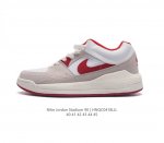特价 耐克运动板鞋 Nike Air Jordan Stadium 90 Stadium 乔丹 Aj 90 篮球鞋。Jordan Stadium 90充满了对t