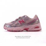 new Balance Mr740 Nb新百伦系列复古老爹风休闲运动慢跑鞋。采用轻质牛剖革拼接透气网眼衬垫织物鞋面材质 T-Beam大底提供足步弓支撑 保持步态