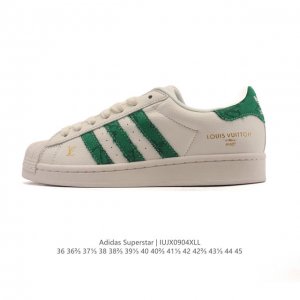 阿迪达斯 Adidas Superstar 2025年新款鞋子 经典贝壳头系列 新款休闲板鞋潮流男女士运动鞋 。鞋面帆布拼接材质 标志性的贝壳鞋头，简约的线条。