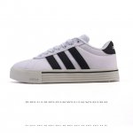 新品 Adidas阿迪达斯官方轻运动Daily 4.0男女复古百搭休闲板鞋经典舒适 防滑耐磨 低帮 板鞋鞋面皮革材质 深蓝色三道杠 美拉德氛围感 橡胶鞋底 耐磨