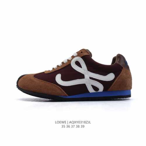 230 【新品公司级】Loewe/罗意威 Ballet Runner 皮革 简约圆头 系带 低帮板鞋 运动休闲鞋这双鞋是Loewe新发布的Ballet Runn